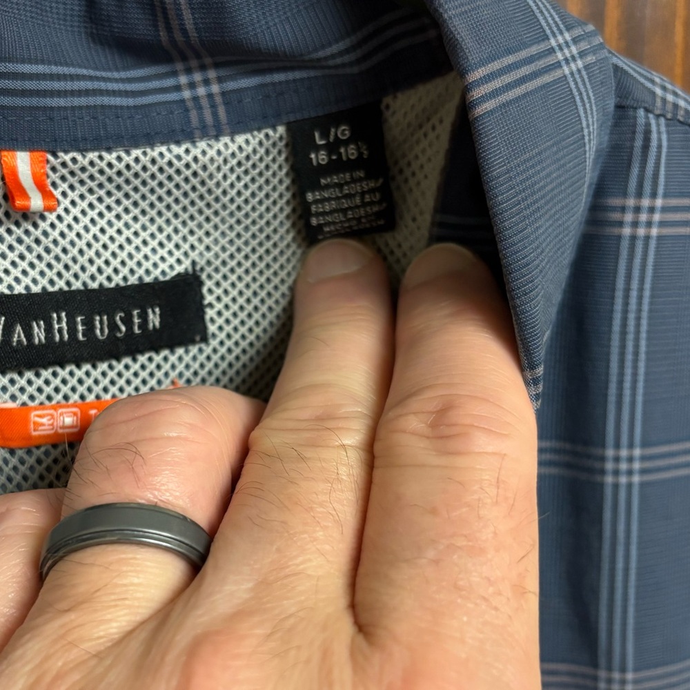 Van Heusen Traveller SS Shirts (3) - 16/16.5, Blue, Dk Blue, Gray - Cotton/Poly - Picture 10 of 13